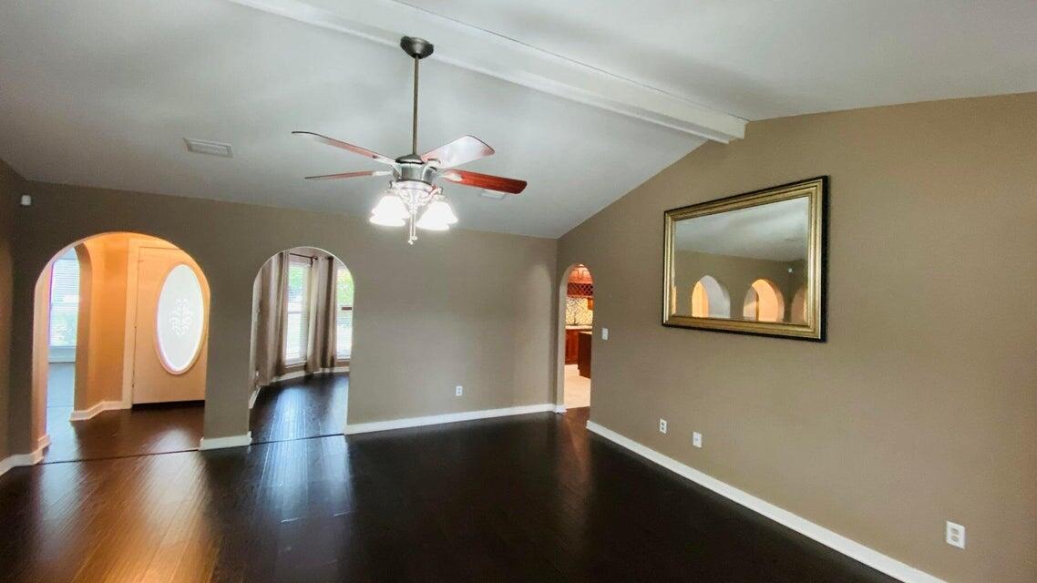 401 Evans Road Niceville, FL 32578 - Photo 9 of 29 20250106193213041860000000-o