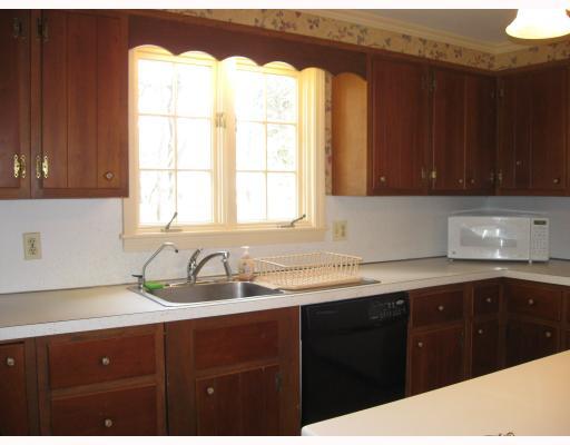 307 New Meadow Road Barrington, RI 02806 - Photo 12 of 12 Kitchen.