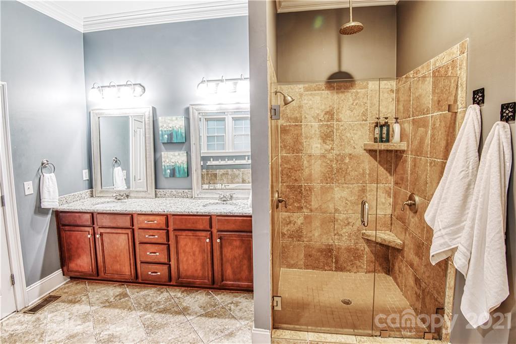 3402 Richard's Crossing, Unit 861 Fort Mill, SC 29708 - Photo 19 of 28