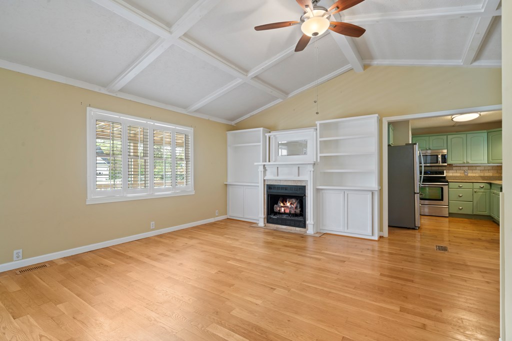 126 College Street Blue Ridge, GA 30513 - Photo 11 of 35