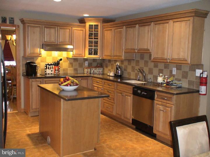 11 Wimbeldon Way Tabernacle, NJ 08088 - Photo 6 of 25 Kitchen