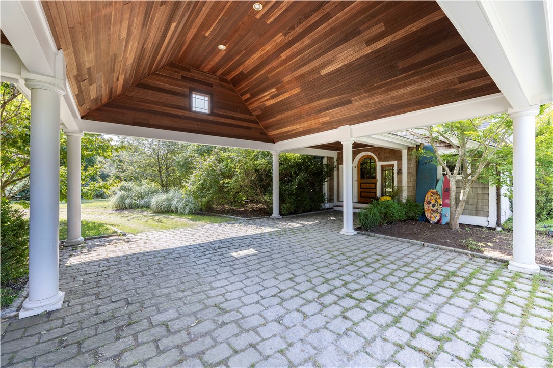 365 Boston Neck Road Narragansett, RI 02882 - Photo 22 of 50