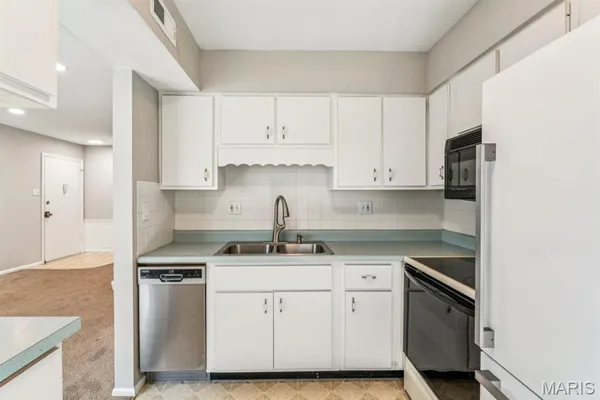 $105,000 | 1718 Herault Place, Unit B, St. Louis, MO 63125