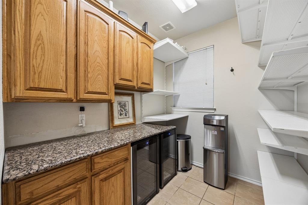 174 King Ranch Court Fort Worth, TX 76108 - Photo 11 of 40 Primary Home - Butlers Pantry off the Kitchen