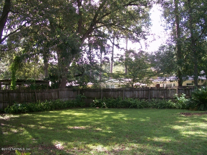 4258 Rapallo Road Jacksonville, FL 32244 - Photo 4 of 14 100_8774 (800x600)