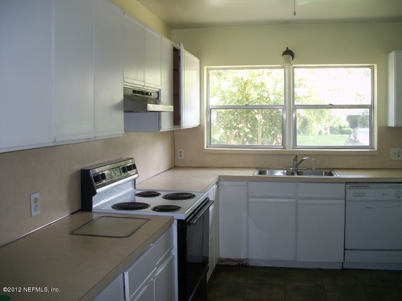 4258 Rapallo Road Jacksonville, FL 32244 - Photo 10 of 14 100_8780 (800x600)