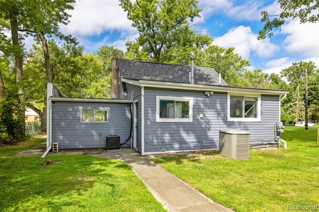 3225 Donley Avenue Rochester Hills, MI 48309 - Photo 29 of 44