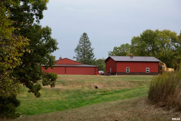 $1,900,000 | 1066 County Road 1150 North, Henry, IL 61537