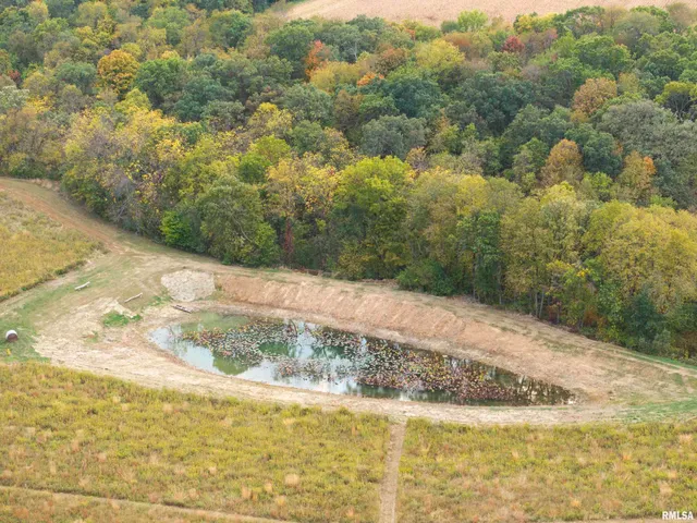 $2,100,000 | 1066 County Road 1150 North, Henry, IL 61537