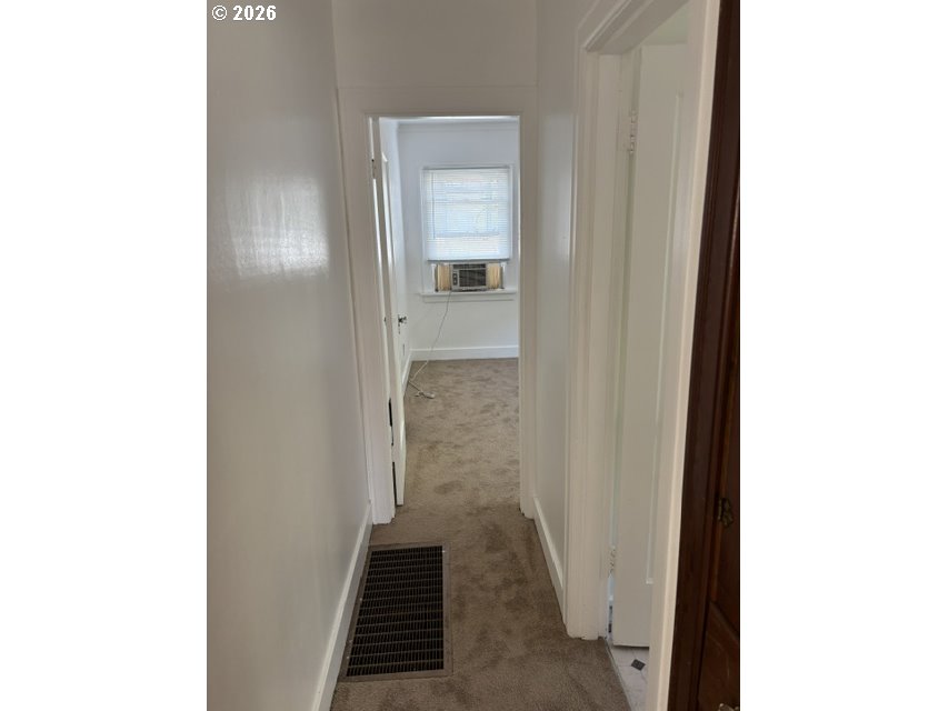 8325 Southeast Division Street Portland, OR 97216 - Photo 39 of 44