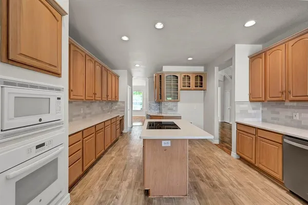 $7,250 | 306 Canyon Lake Drive, Southlake, TX 76092