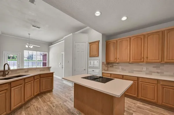 $7,250 | 306 Canyon Lake Drive, Southlake, TX 76092