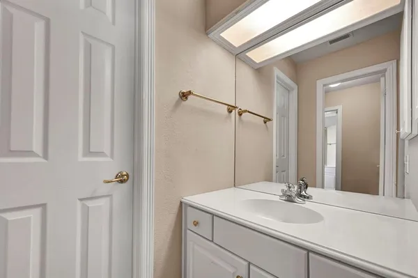 $7,250 | 306 Canyon Lake Drive, Southlake, TX 76092