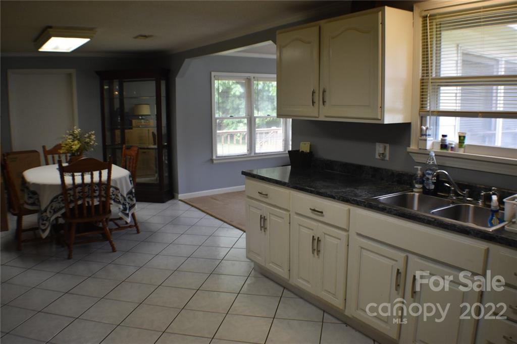 4010 Brickyard Road Charlotte, NC 28214 - Photo 19 of 34 Gallery Image 19