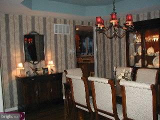 30 Wendover Road East Windsor, NJ 08520 - Photo 3 of 6