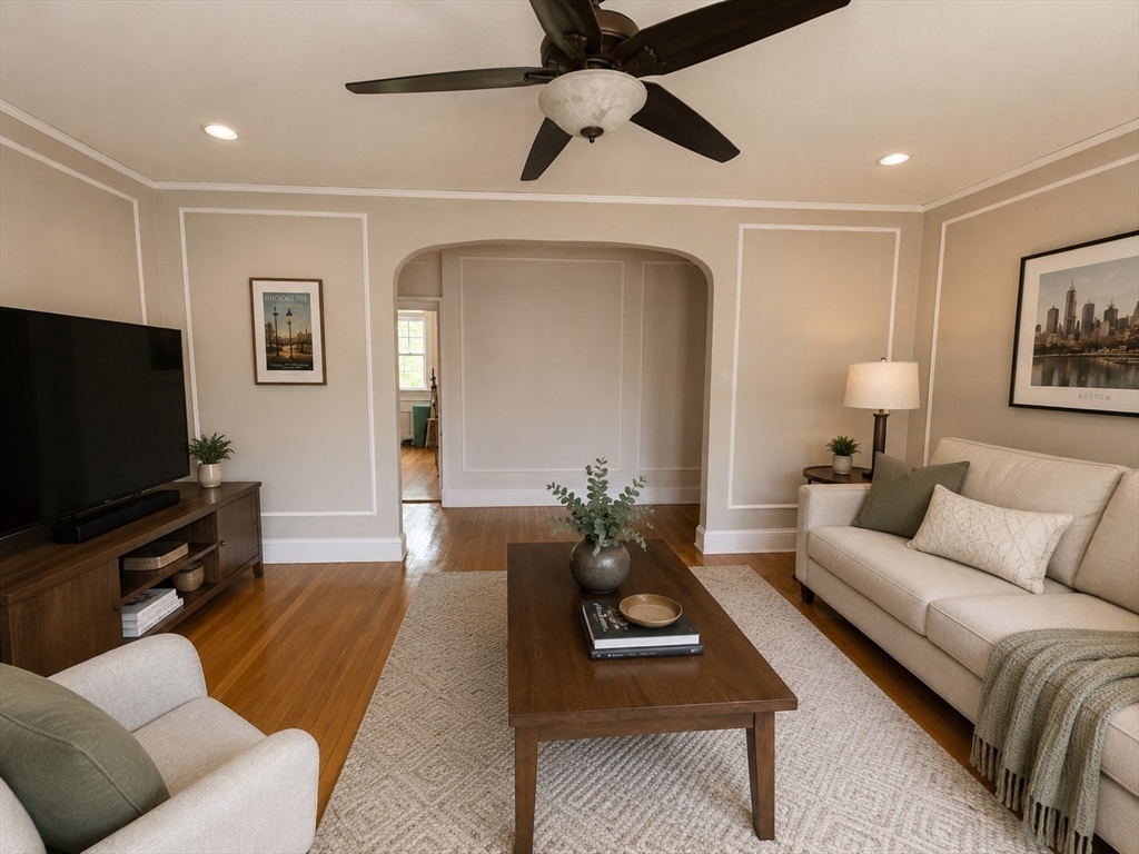 415 Washington Street, Unit 5 Brookline, MA 02446 - Photo 5 of 42