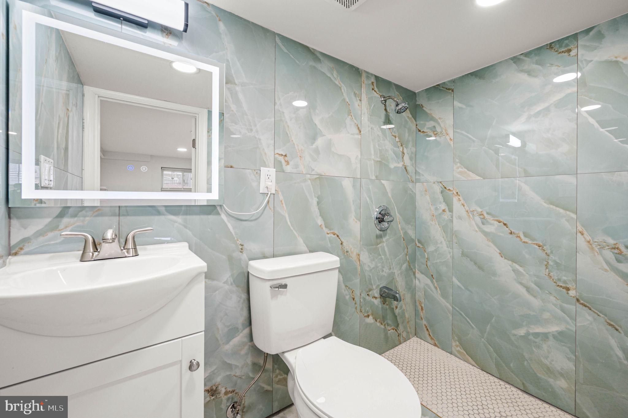 238 Heather Road Upper Darby, PA 19082 - Photo 22 of 30