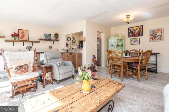 $180,000 | 1610 The Fairway, Unit 304W, Rydal, PA 19046