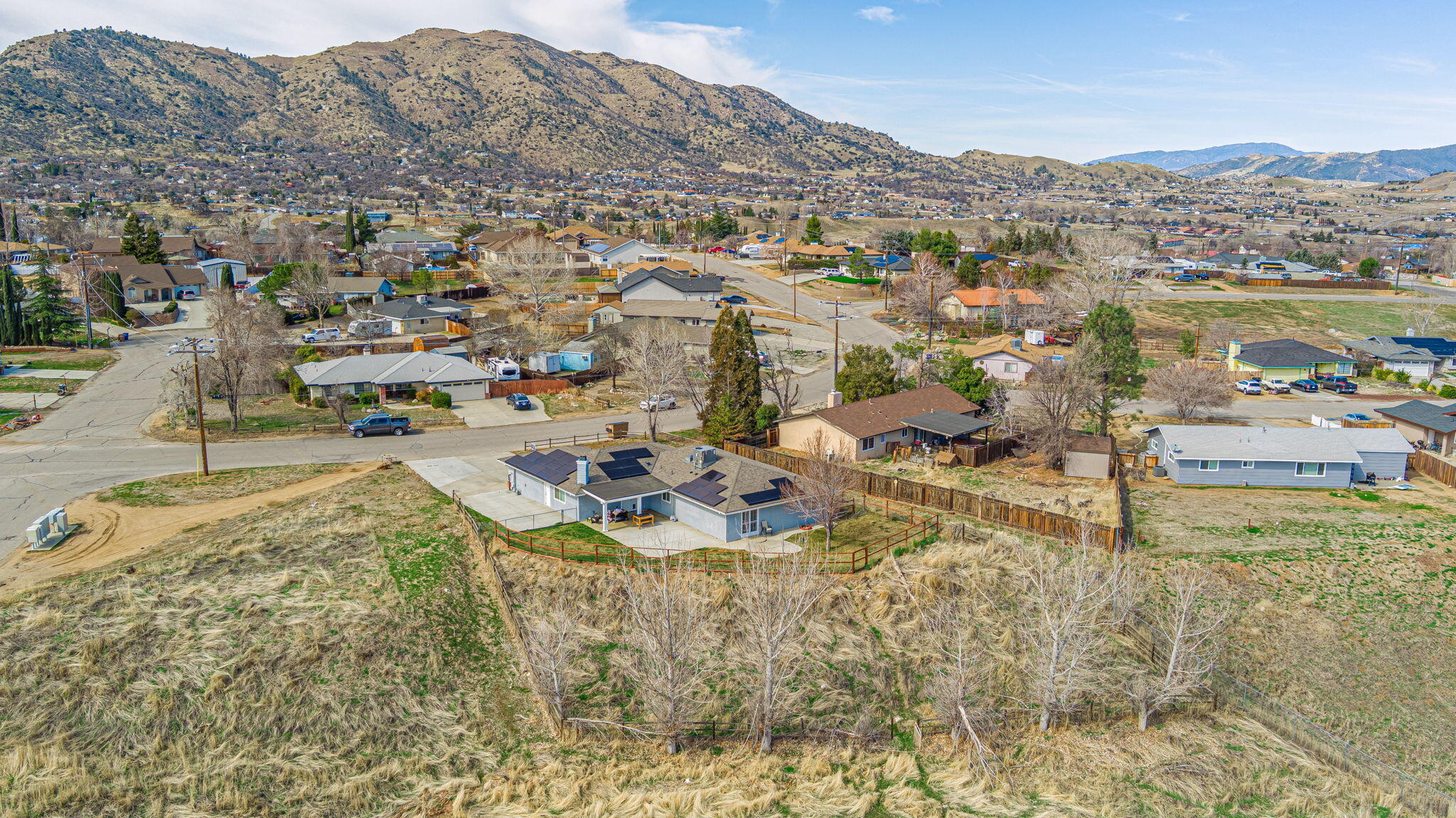 21810 Mid Way Tehachapi, CA 93561 - Photo 44 of 45 44-web-or-mls-AVOH--10