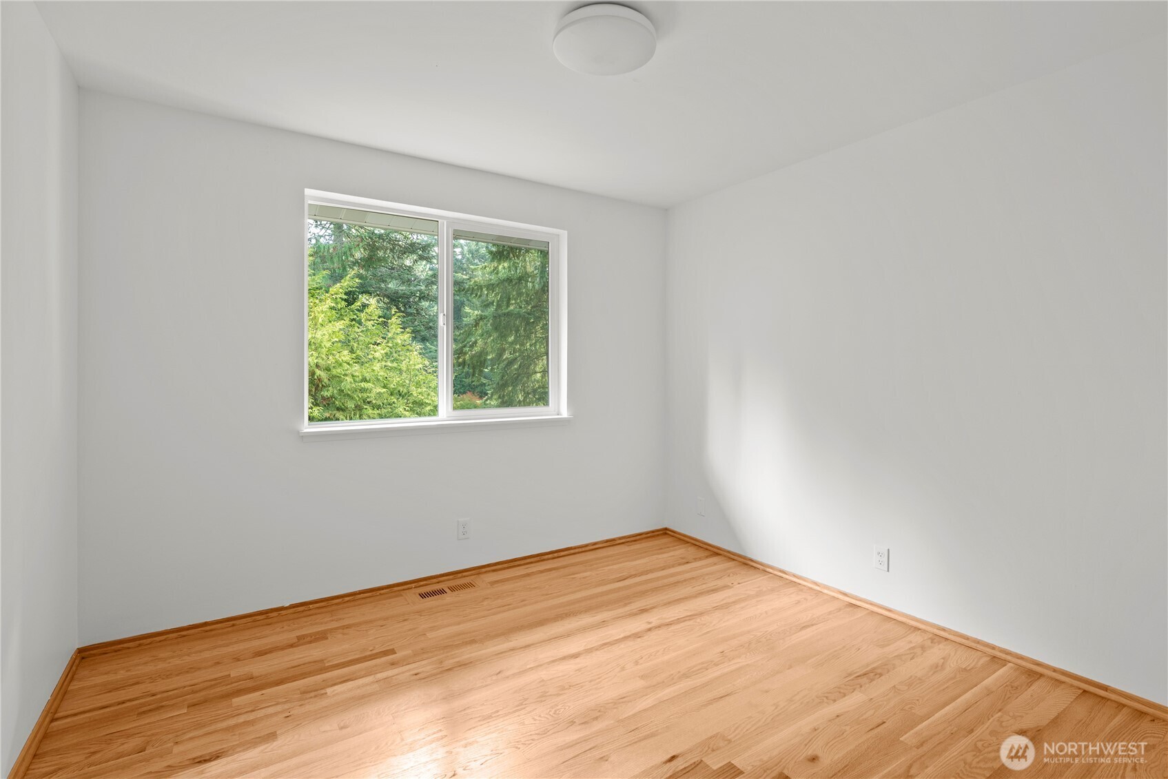 8732 209th Place Southwest Edmonds, WA 98026 - Photo 13 of 39 a view of empty room with window