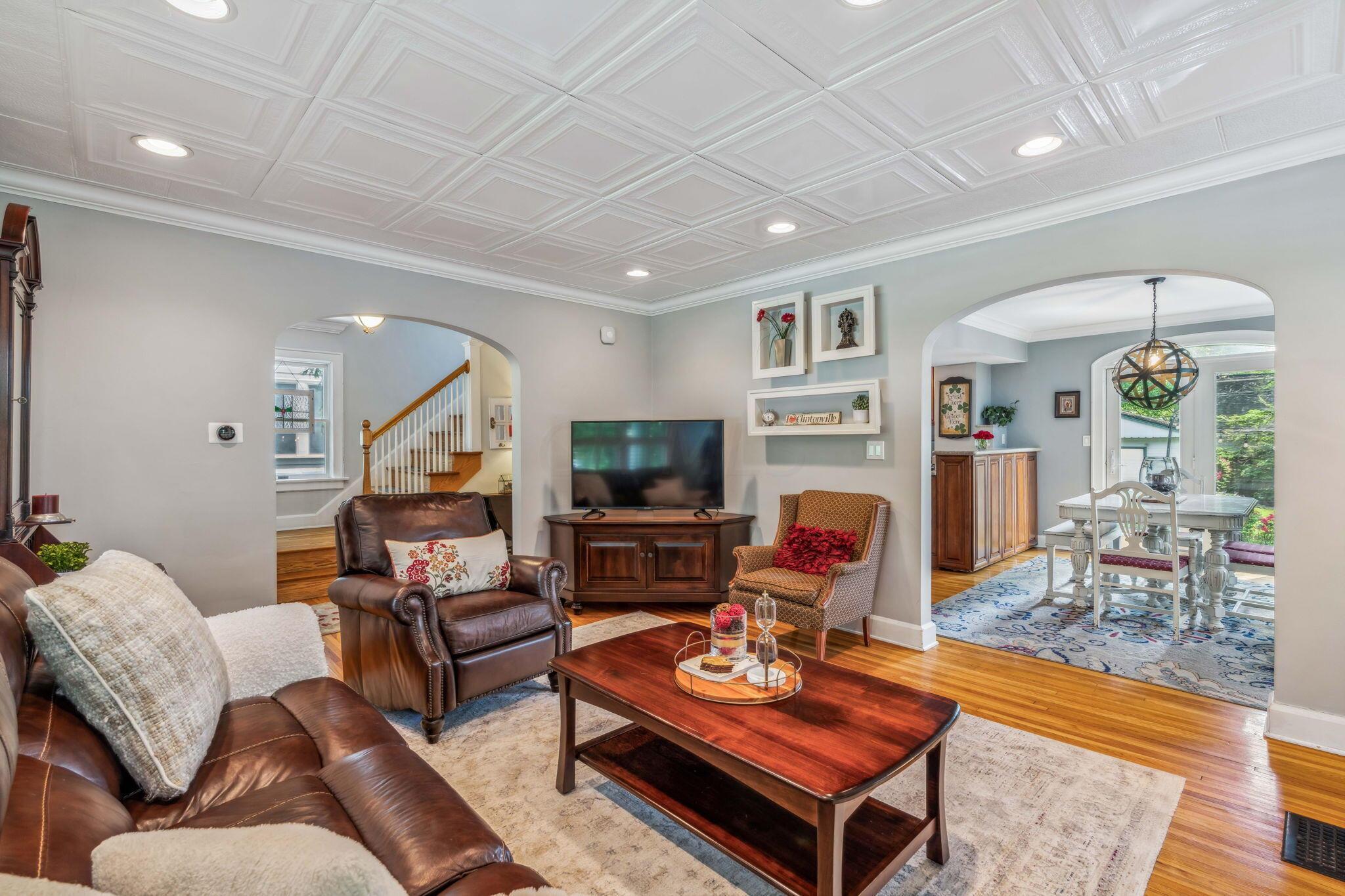 93 East Torrence Road Columbus, OH 43214 - Photo 4 of 41 Great Room