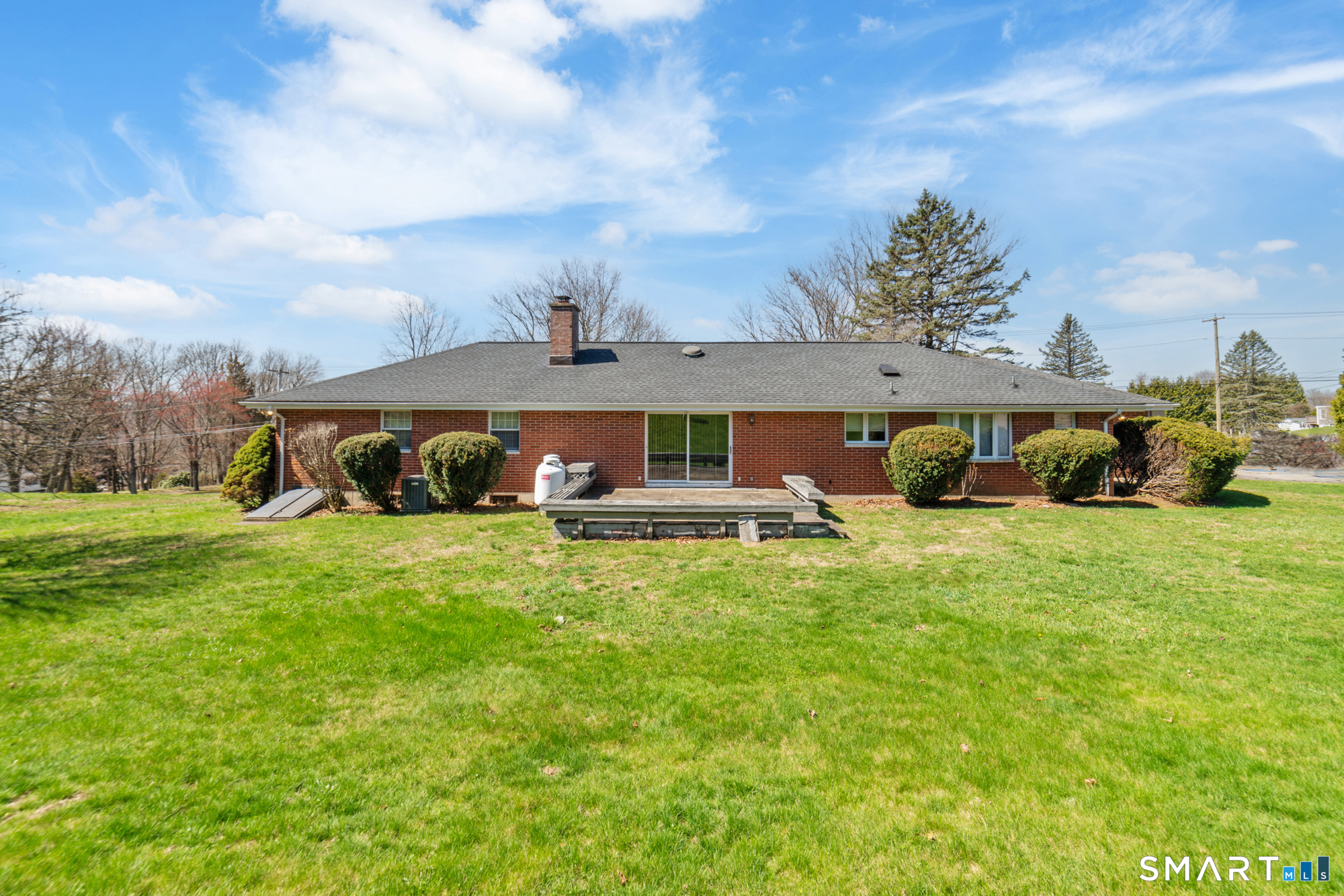 131 Sentinel Hill Road Derby, CT 06418 - Photo 28 of 40 a front view of a house with a garden