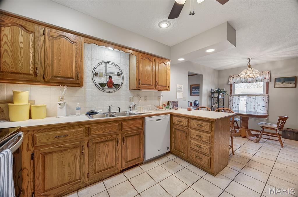 301 Plane View Lebanon, MO 65536 - Photo 11 of 48