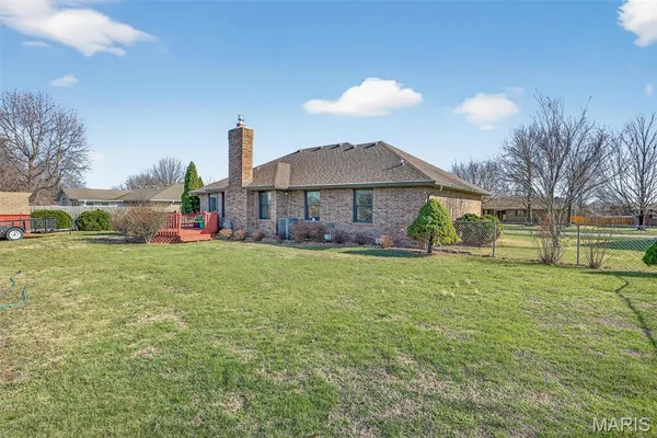 $279,900 | 301 Plane View, Lebanon, MO 65536