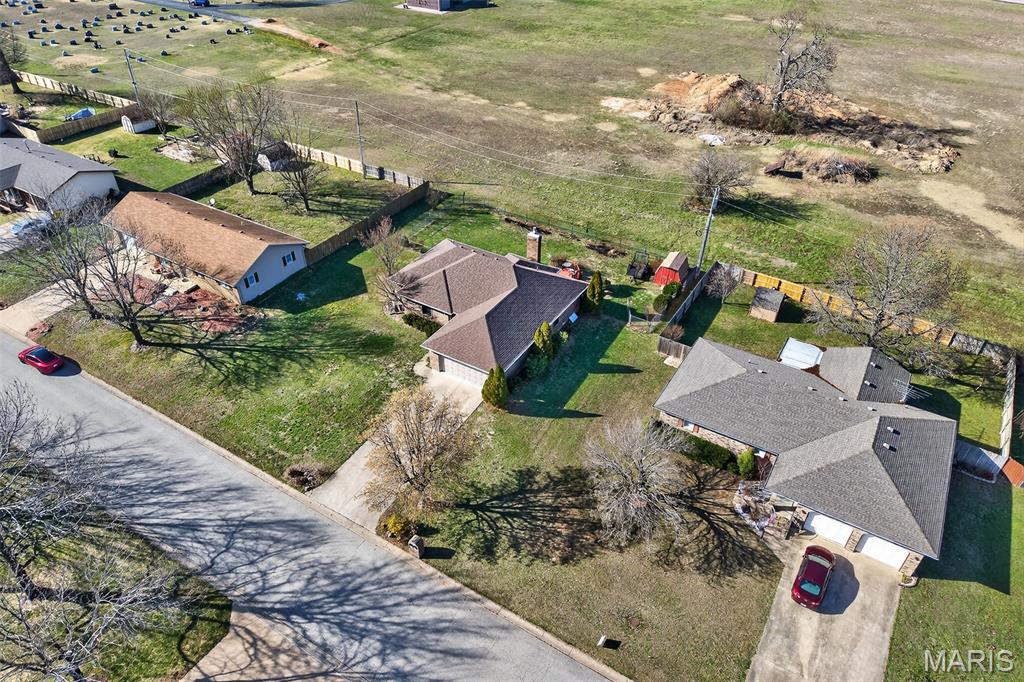 301 Plane View Lebanon, MO 65536 - Photo 38 of 48