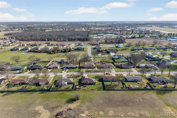 $279,900 | 301 Plane View, Lebanon, MO 65536