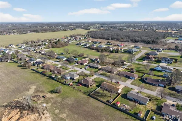 $279,900 | 301 Plane View, Lebanon, MO 65536