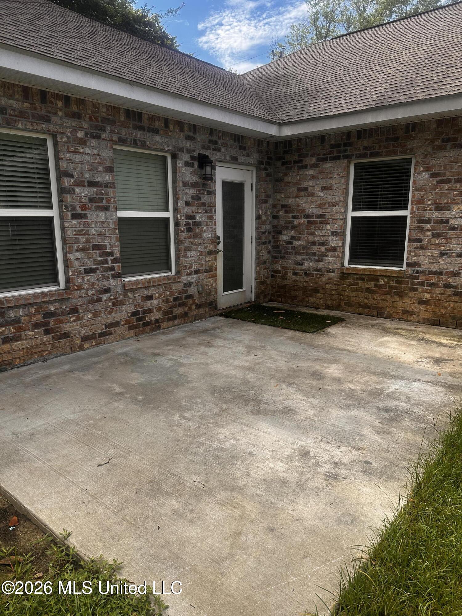 3204 Seahorse Road Gautier, MS 39553 - Photo 18 of 20 IMG_7204