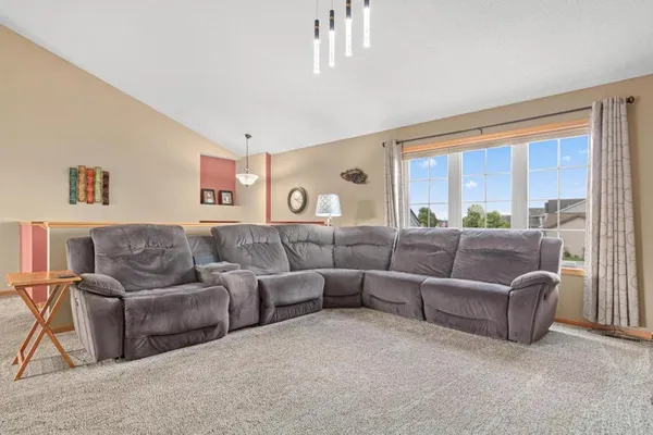 $489,900 | 8649 Independence Drive, Chisago City, MN 55013