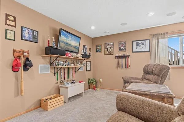 $489,900 | 8649 Independence Drive, Chisago City, MN 55013