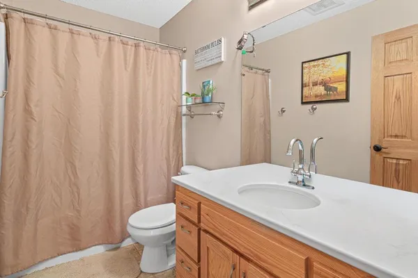 $489,900 | 8649 Independence Drive, Chisago City, MN 55013