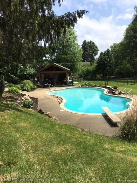 8015 Reese Road Clarkston, MI 48348 - Photo 50 of 54 IMG_6043.JPG