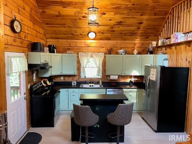 $249,000 | 4949 North Palomino Drive, Dubois, IN 47527