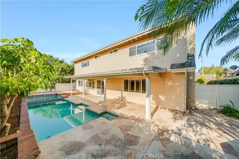 $2,085,000 | 2751 Canary Drive, Costa Mesa, CA 92626