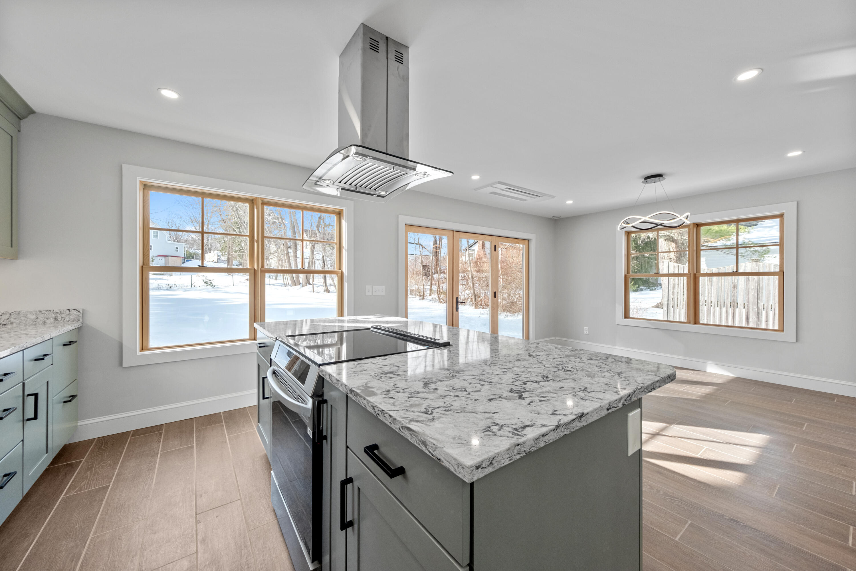 84 Mechanic Street Camden, ME 04843 - Photo 5 of 33 21- 84 Mechanic Street - Camden - JAC