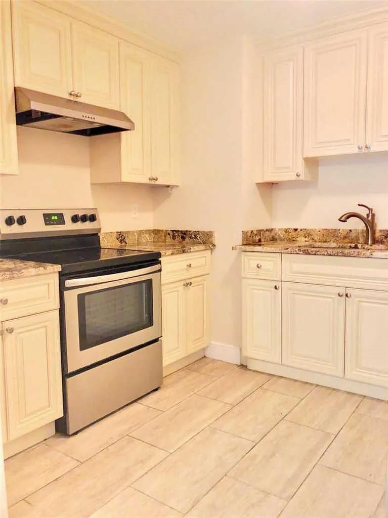 3502 Riverside Drive Coral Springs, FL 33065 - Photo 8 of 16 Photo 8
