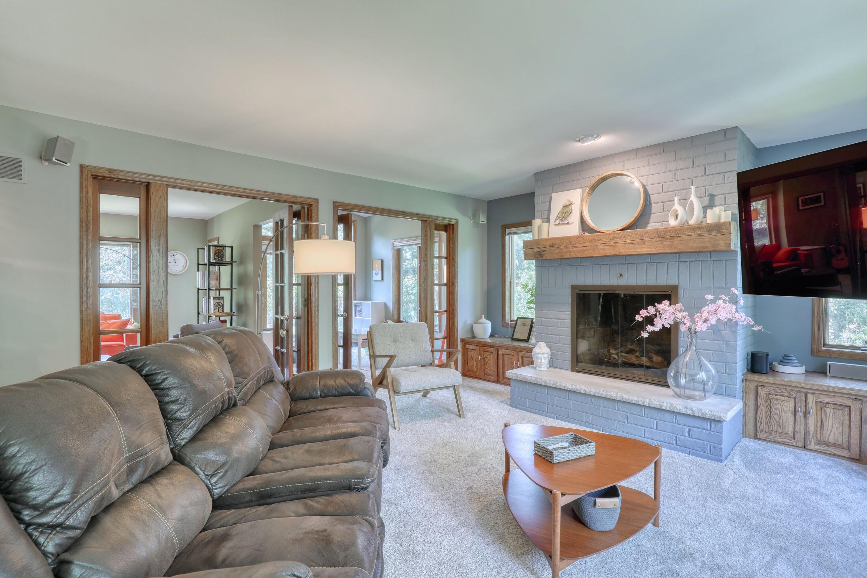 1248 North Lost Woods Road Summit, WI 53066 - Photo 21 of 62 Great Room