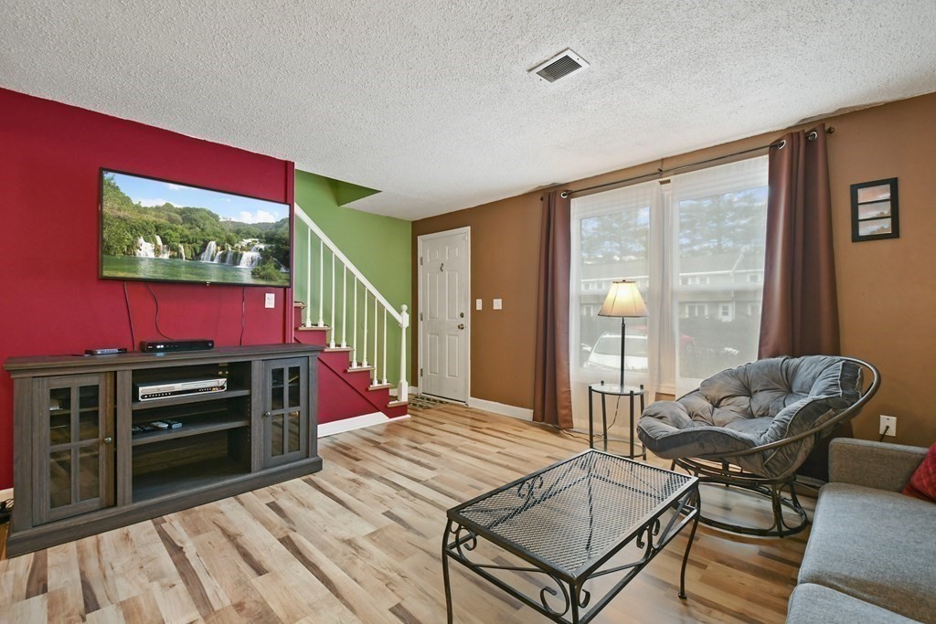 1430 Russell Road, Unit 10 Westfield, MA 01085 - Photo 3 of 21 Gallery Image 3