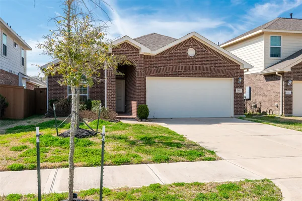 $2,000 | 5306 Windy Plantation Drive, Brookshire, TX 77423