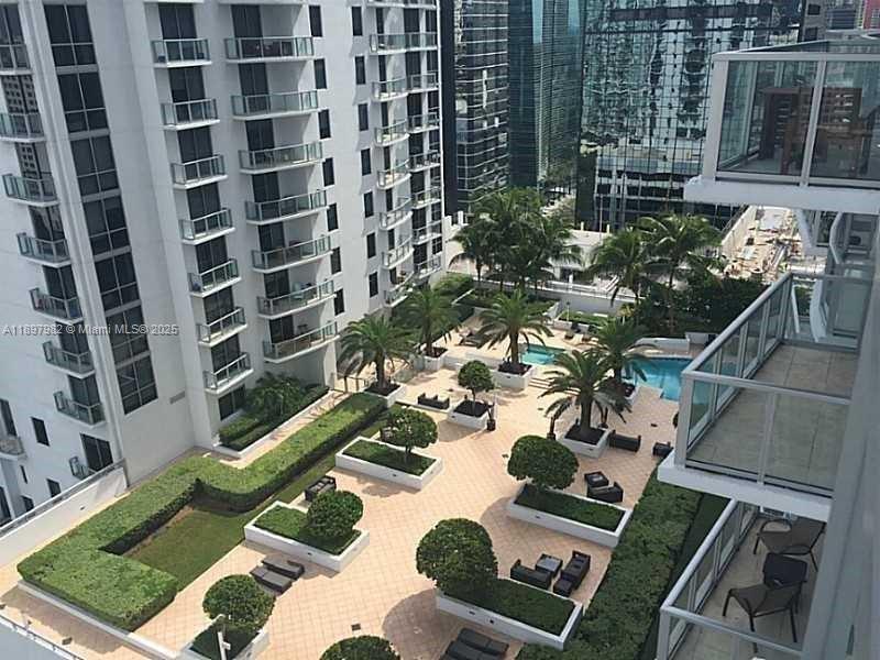 1050 Brickell Avenue, Unit 414 Miami, FL 33131 - Photo 38 of 42