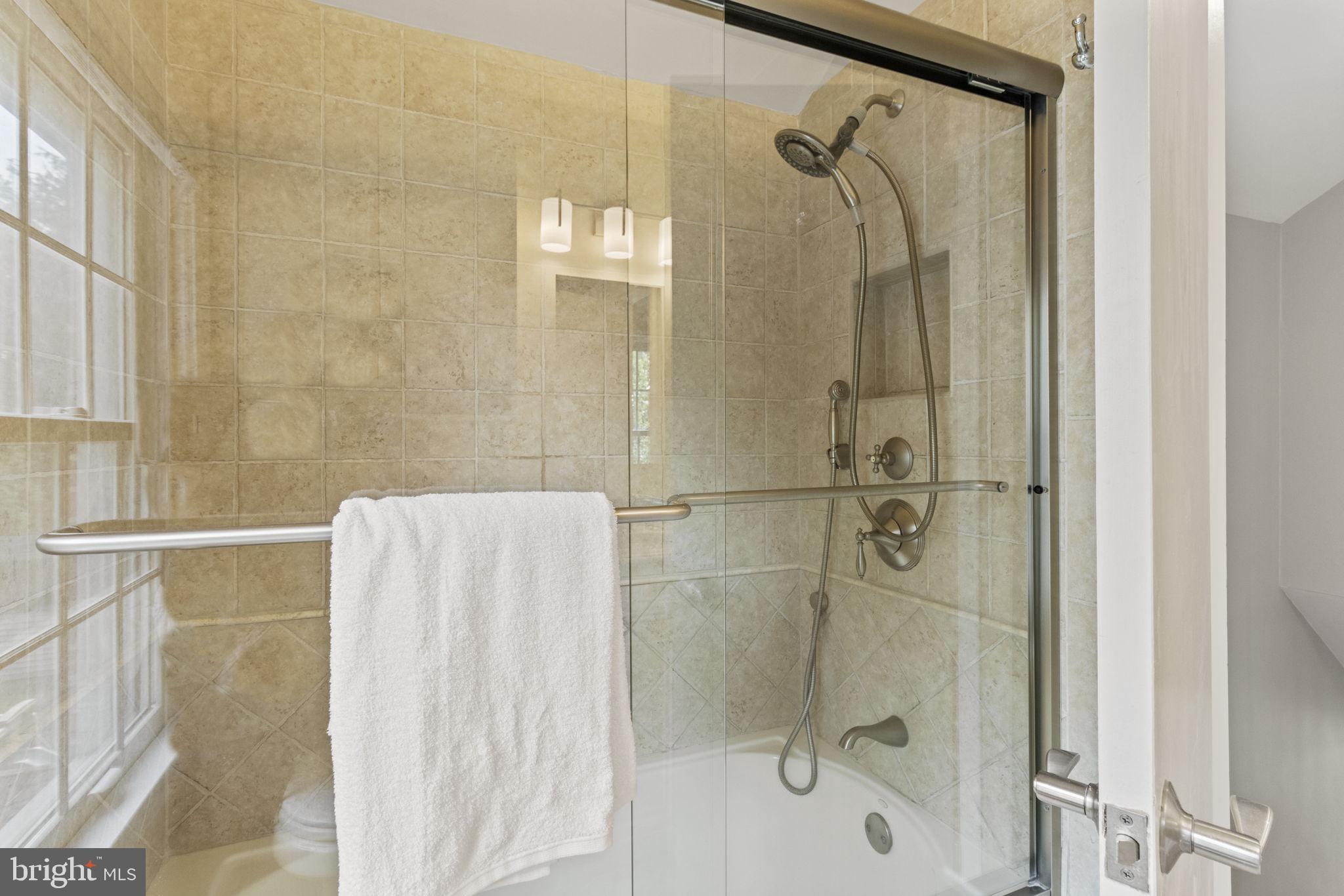 4534 Rosedale Avenue Bethesda, MD 20814 - Photo 18 of 34 Gallery Image 18