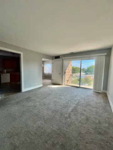 $1,900 | 14949 Lake View Drive, Unit 204, Orland Park, IL 60462