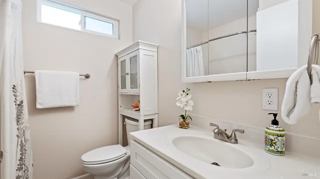 $425,000 | 123 Ensenada Drive, Novato, CA 94949