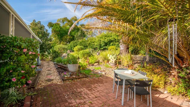 $425,000 | 123 Ensenada Drive, Novato, CA 94949