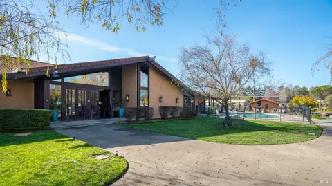 $425,000 | 123 Ensenada Drive, Novato, CA 94949