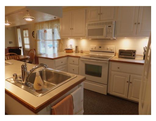 149 Readfield Road Manchester, ME 04351 - Photo 4 of 25 Kitchen.